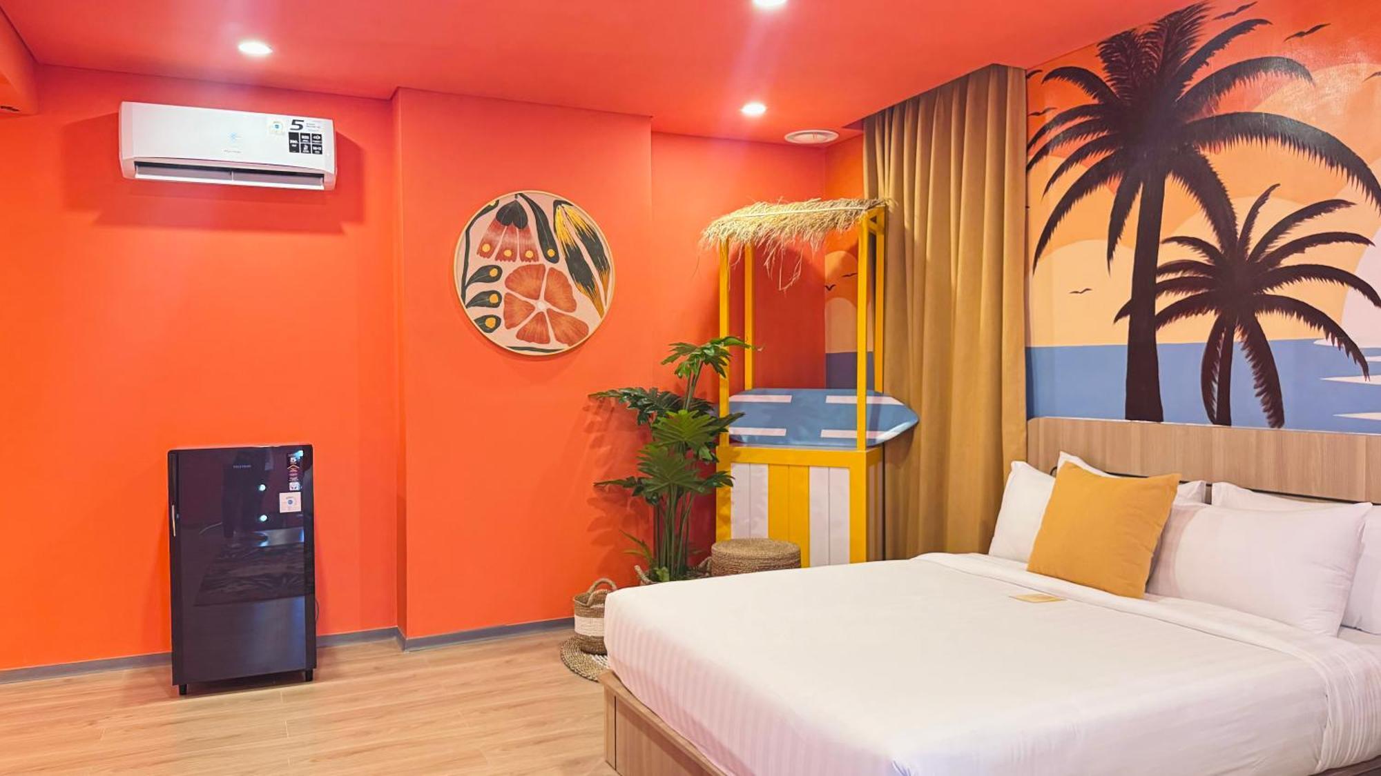 Yellow Bee Resort Cililitan Yakarta Exterior foto
