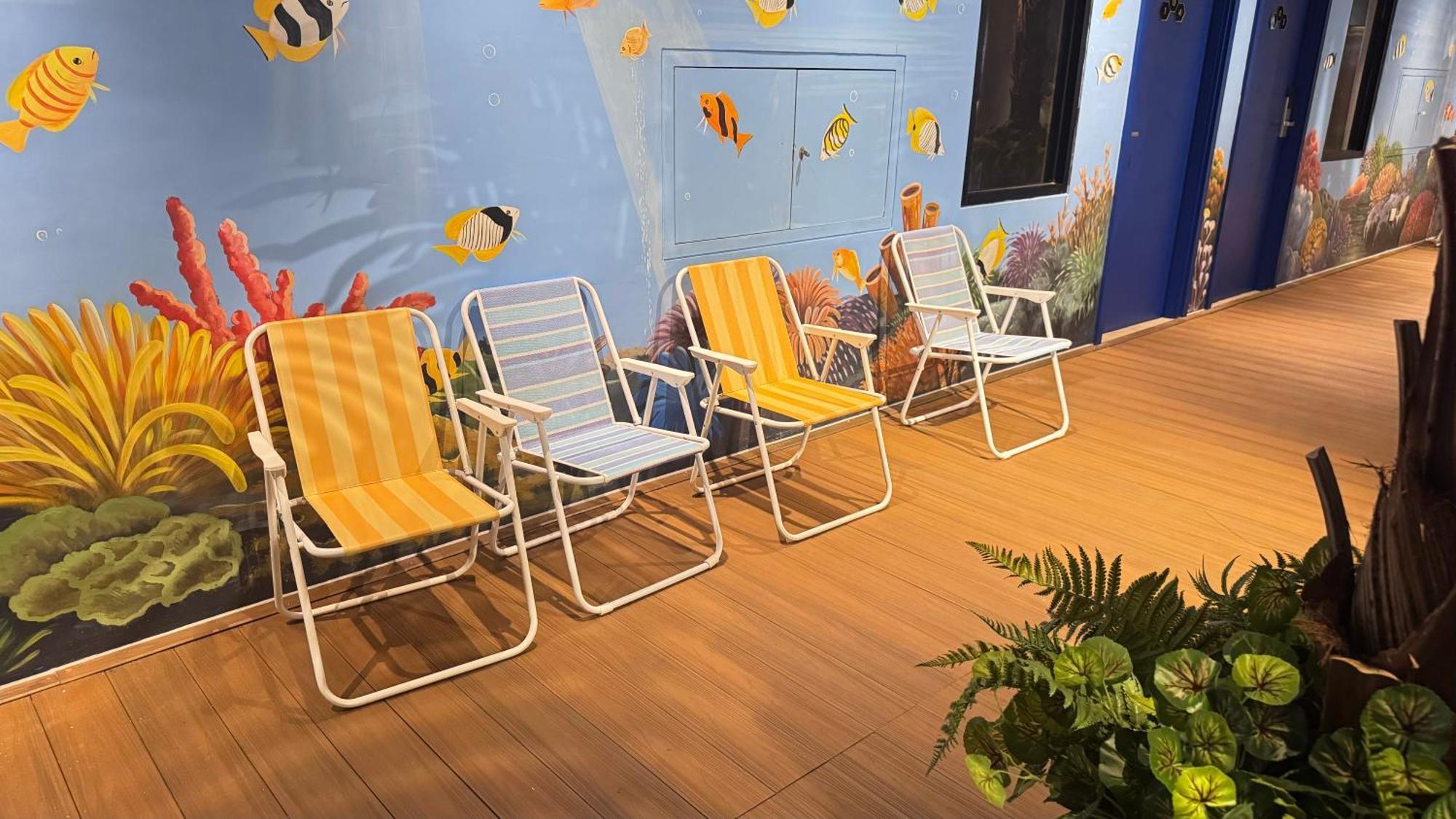 Yellow Bee Resort Cililitan Yakarta Exterior foto